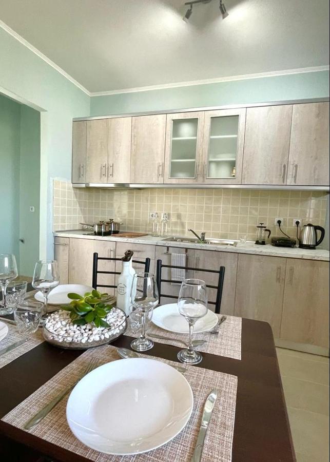 The Breeze & Sunlight Apartment Врасна Екстер'єр фото
